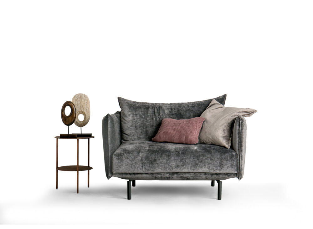 SIMONE ARMCHAIR